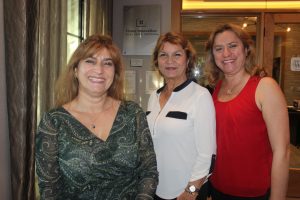 Group photo by the Doral Chamber of Commerce in Mirador Apartments Grand Opening.